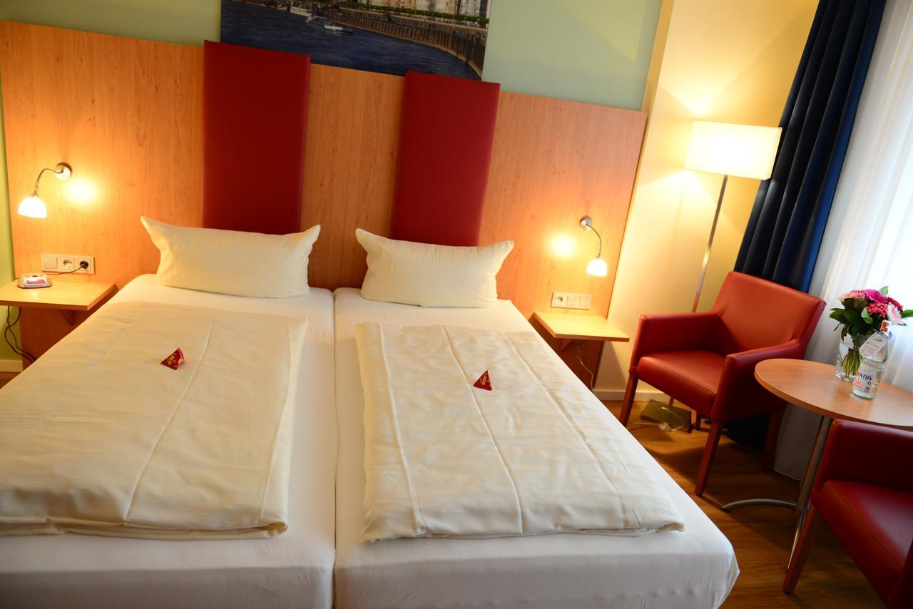 Hotel National Duesseldorf Ngoại thất bức ảnh
